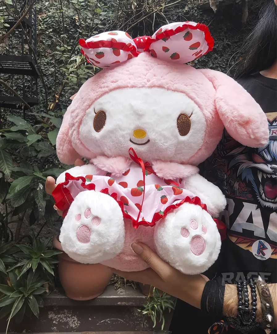 Peluche de My Melody vestido de fresas (35 cm)