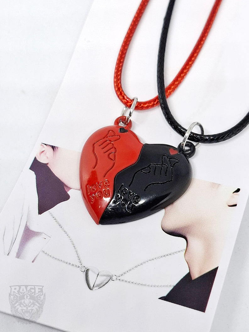 2x Collares de Corazón Rojo y Negro con imanes - Para parejas o BFF
