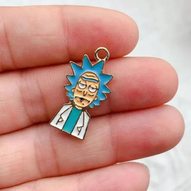 1x Dije de caras de personajes de Rick y Morty