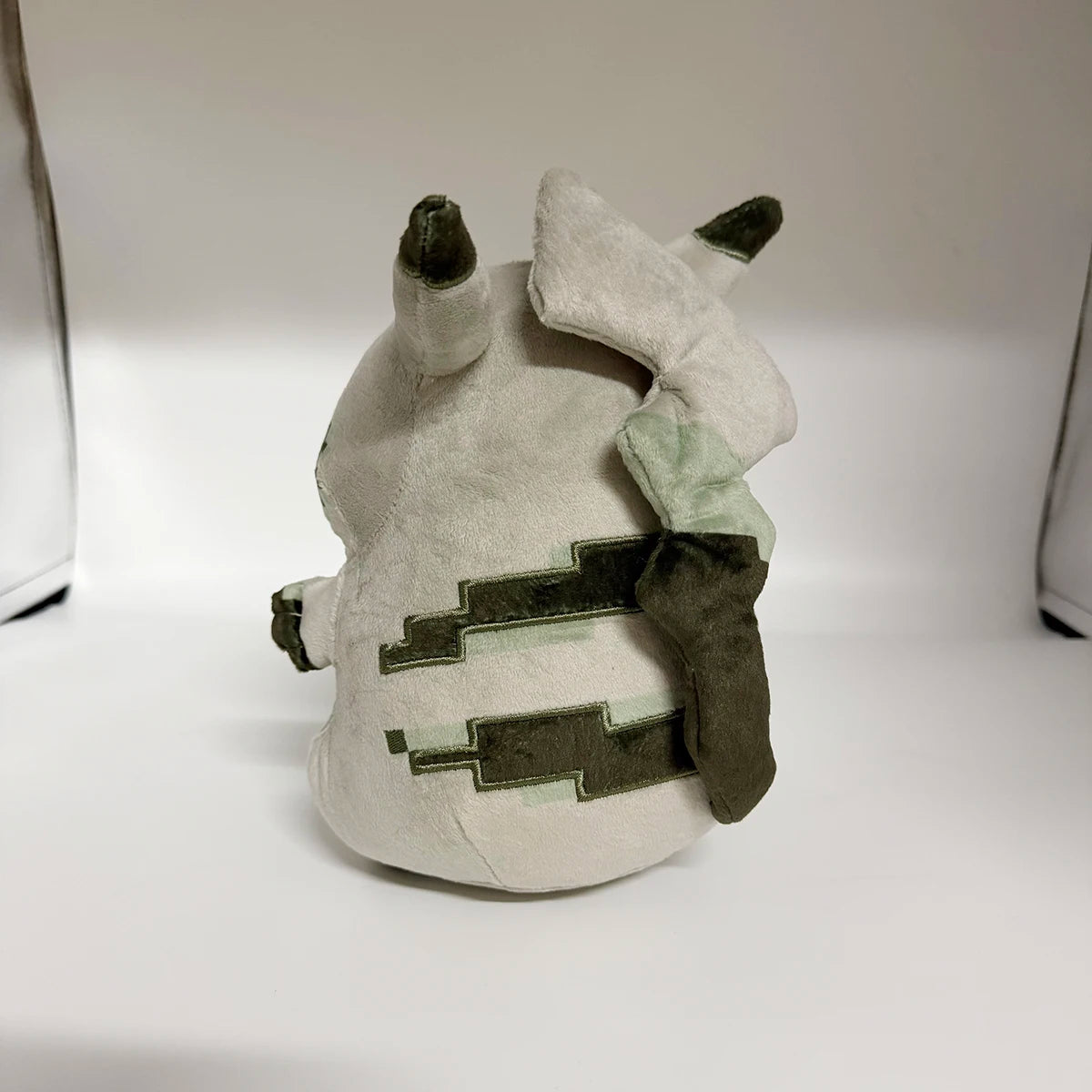 Peluche de Pikachu Pixel Game Boy Classic Pokemon 30 aniversario