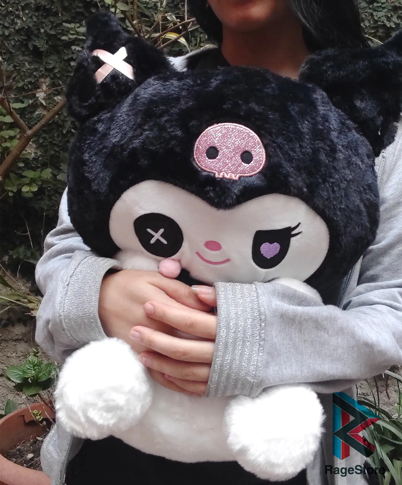 Peluche de Kuromi (2 tamaños a elegir)