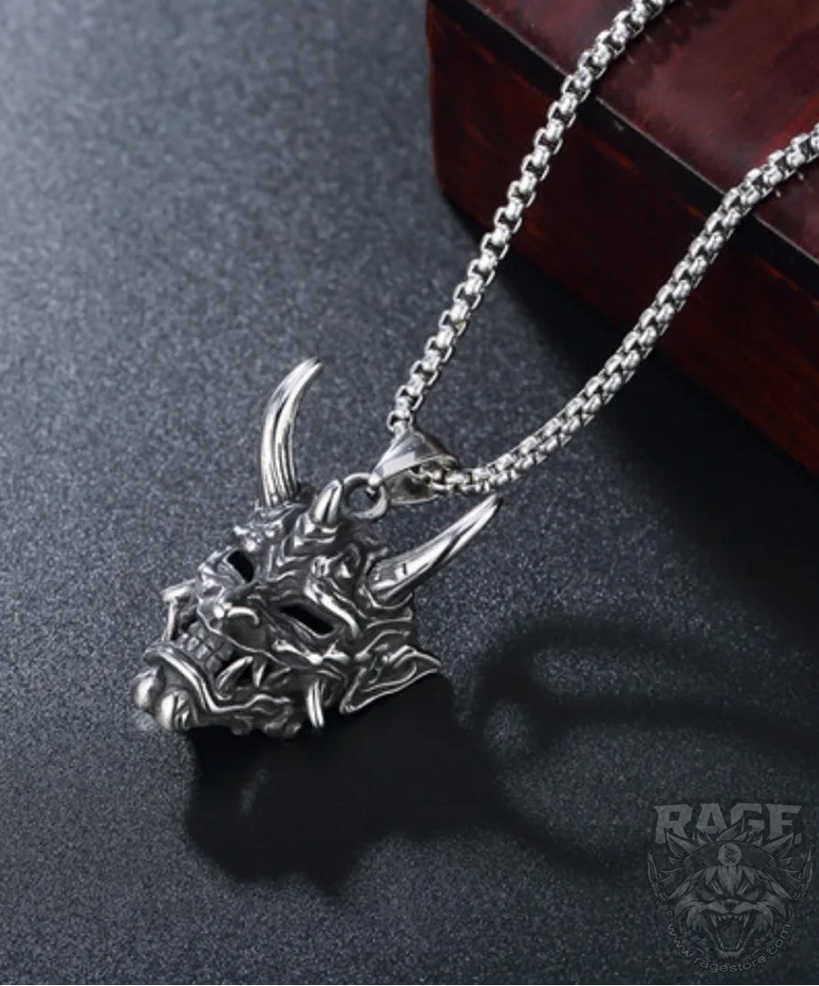 Collar Máscara Hannya plateado