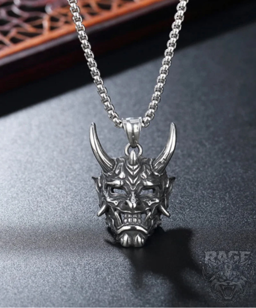 Collar Máscara Hannya plateado