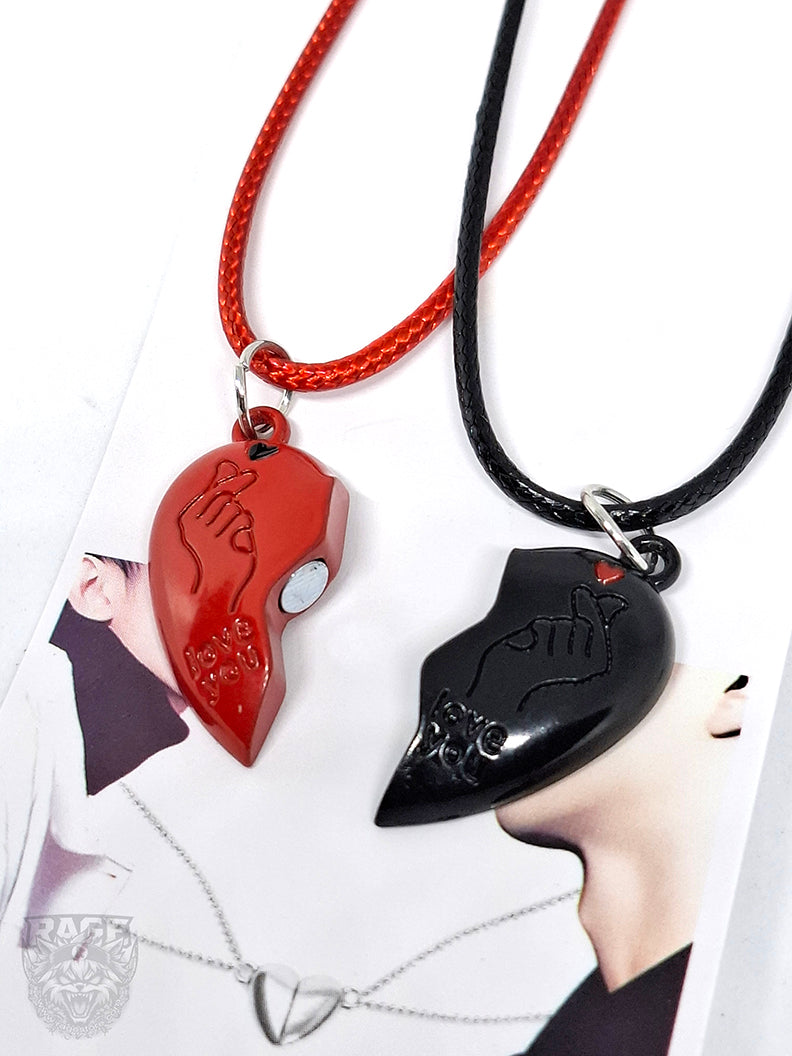 2x Collares de Corazón Rojo y Negro con imanes - Para parejas o BFF